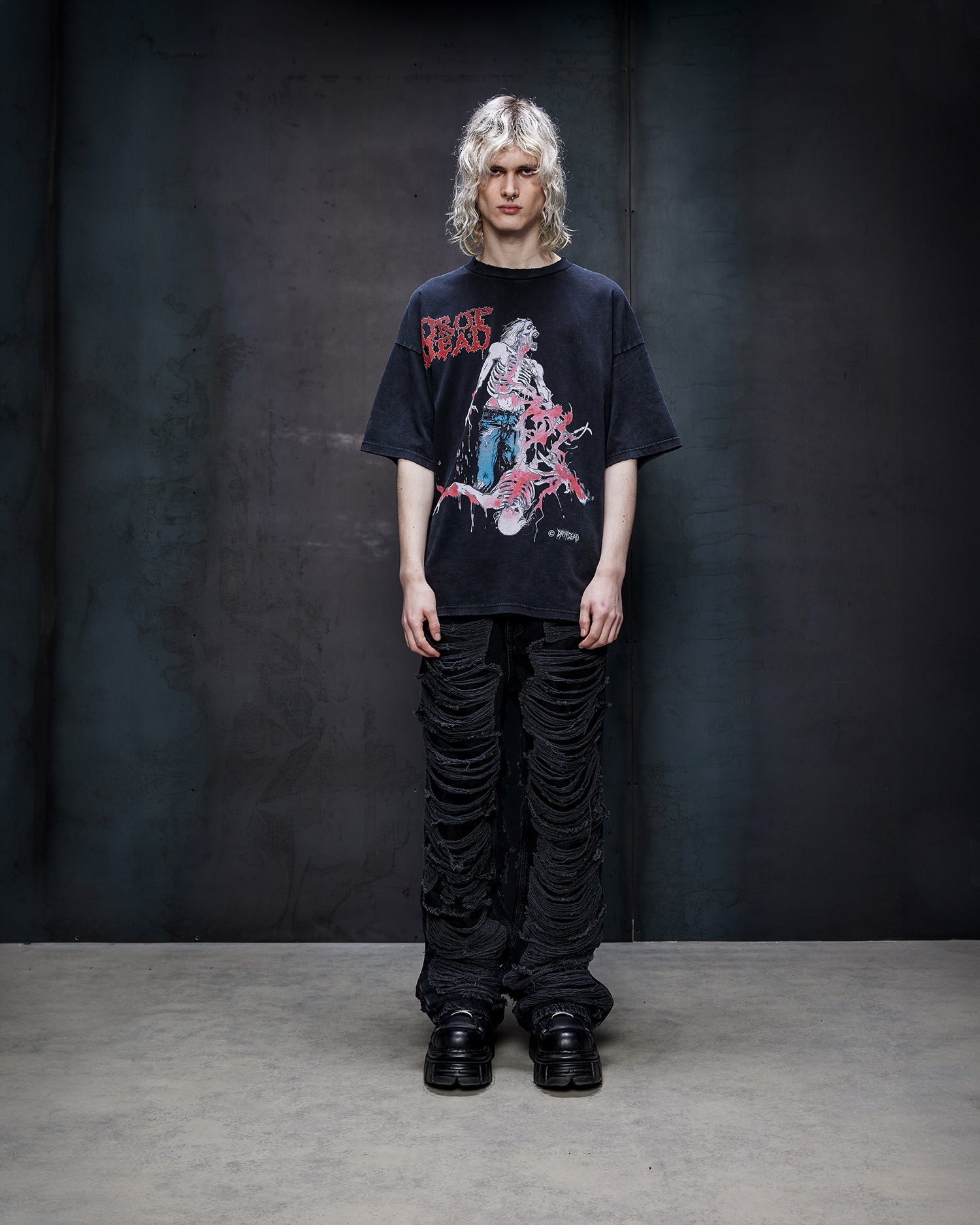 Unisex T-Shirts, Longsleeves, polo's and more from Drop Dead