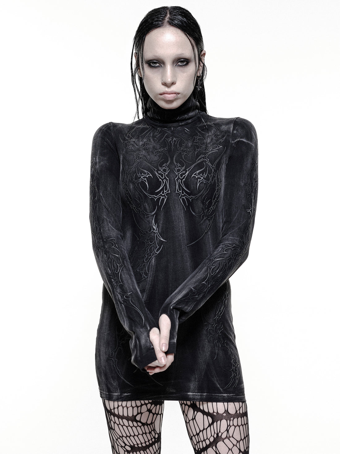 Drop Dead Fidelio Ecom -- Woman