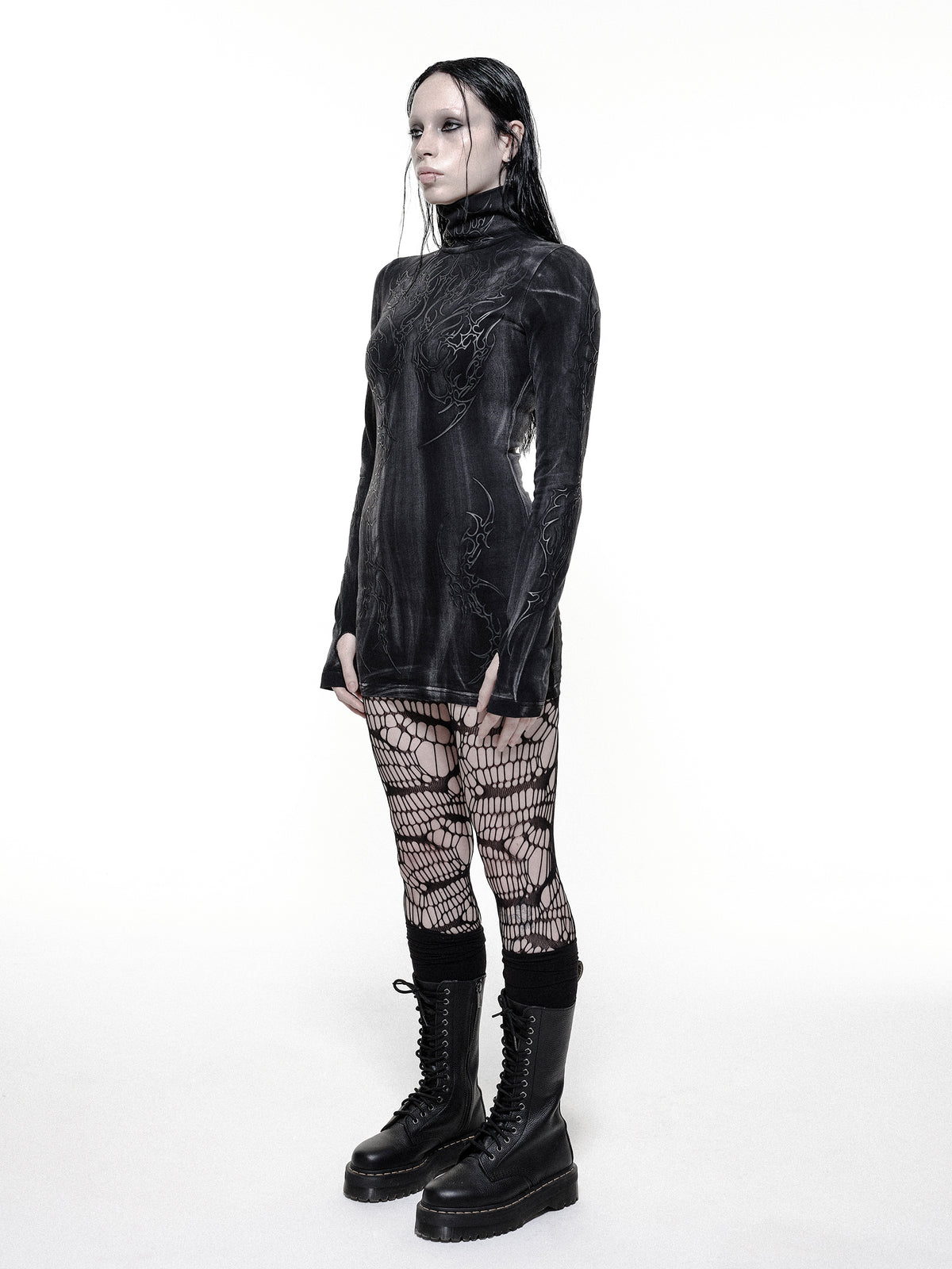 Drop Dead Fidelio Ecom -- Woman