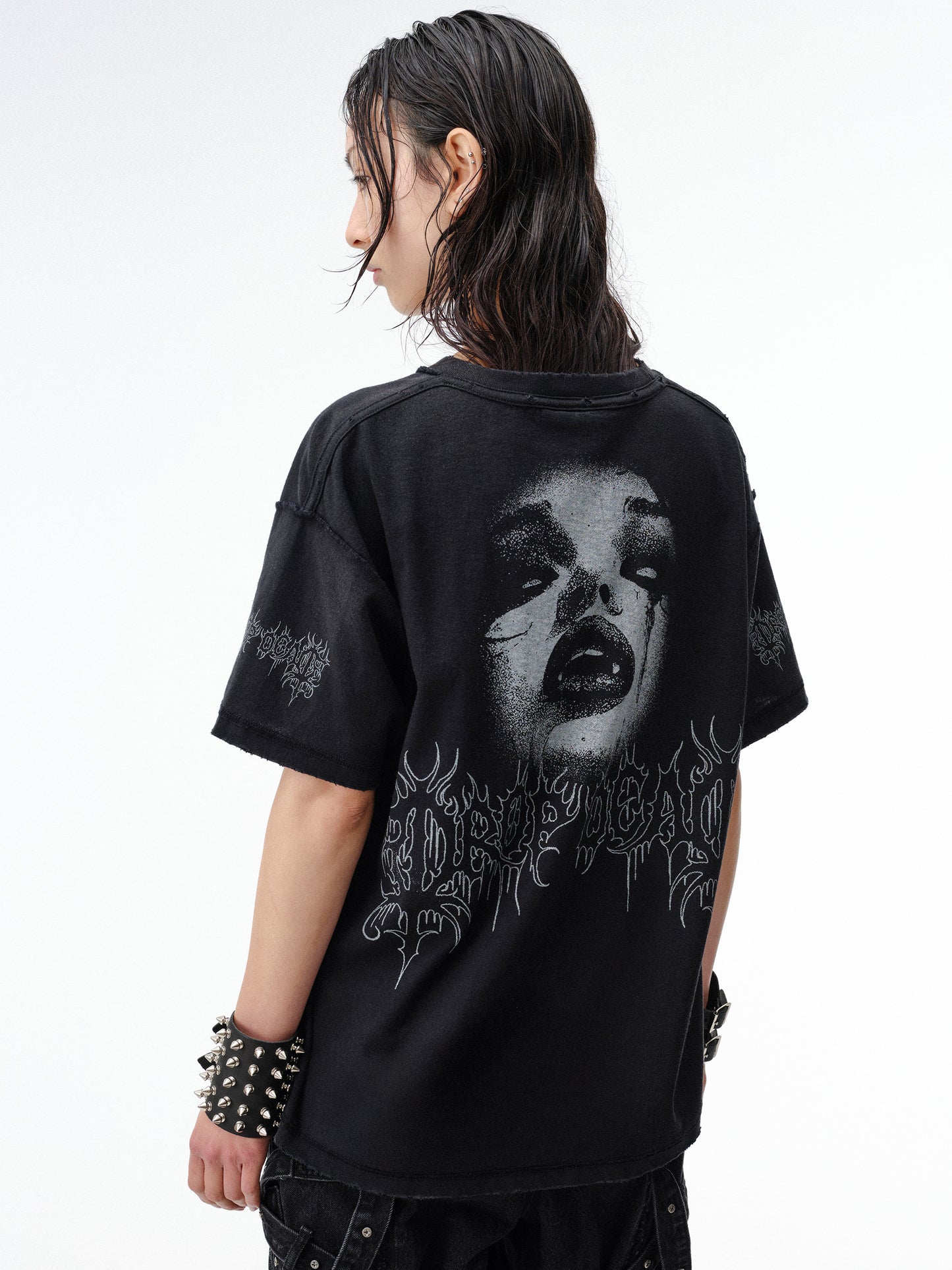 Drop Dead Vespertine Ecom - Woman