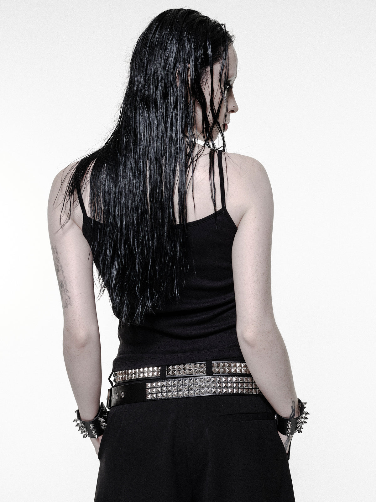 Drop Dead Agony Ecom -- Woman