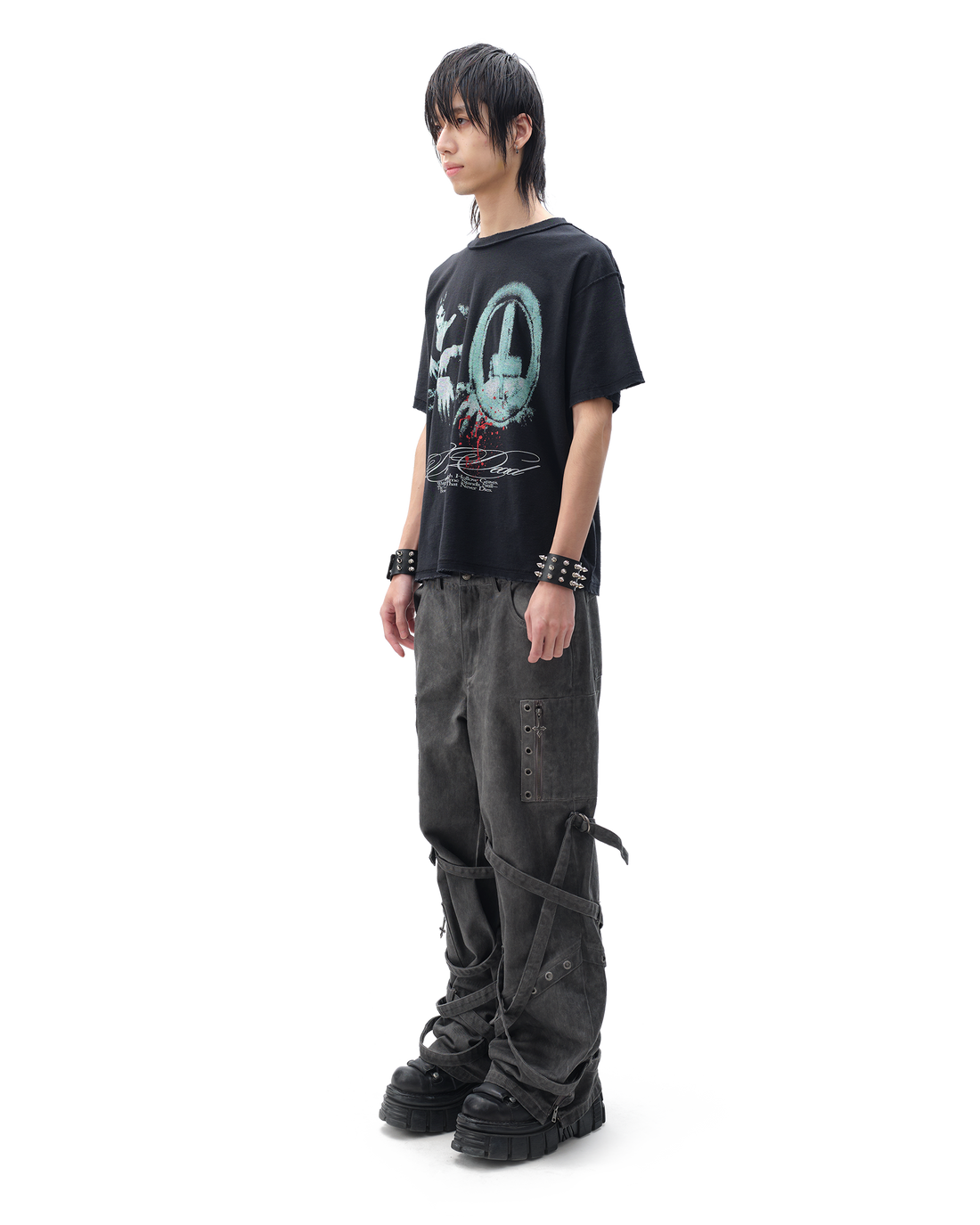 Drop Dead Hollow Grave Ecom -- Man